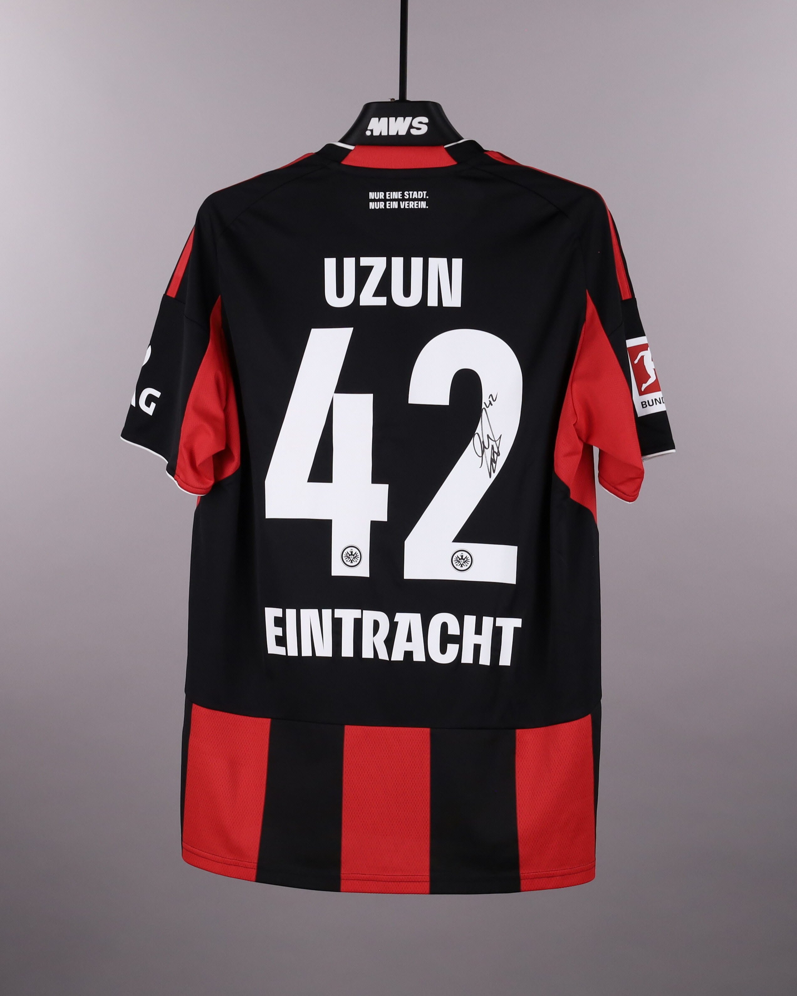 Eintracht Frankfurt 乾選手サイン入りユニフォーム JAKO フランクフルト 12/13 ユニフォーム ホーム 半袖 #8.乾貴士