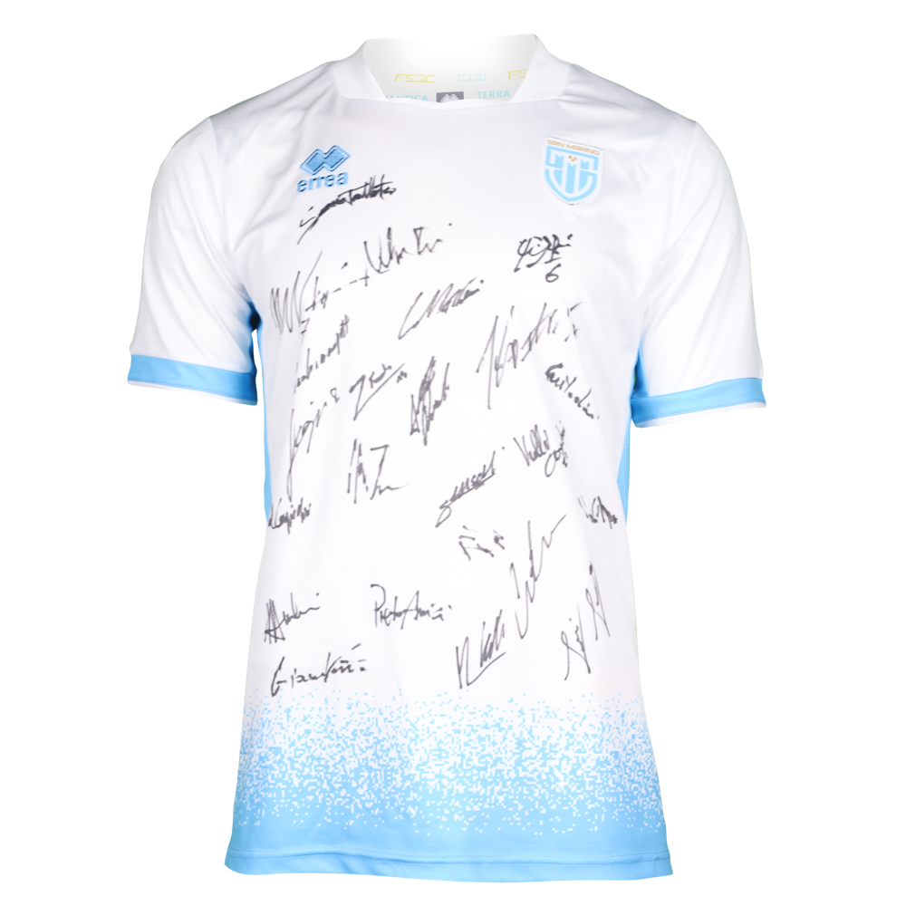 Squad Signed Shirt | MatchWornShirt