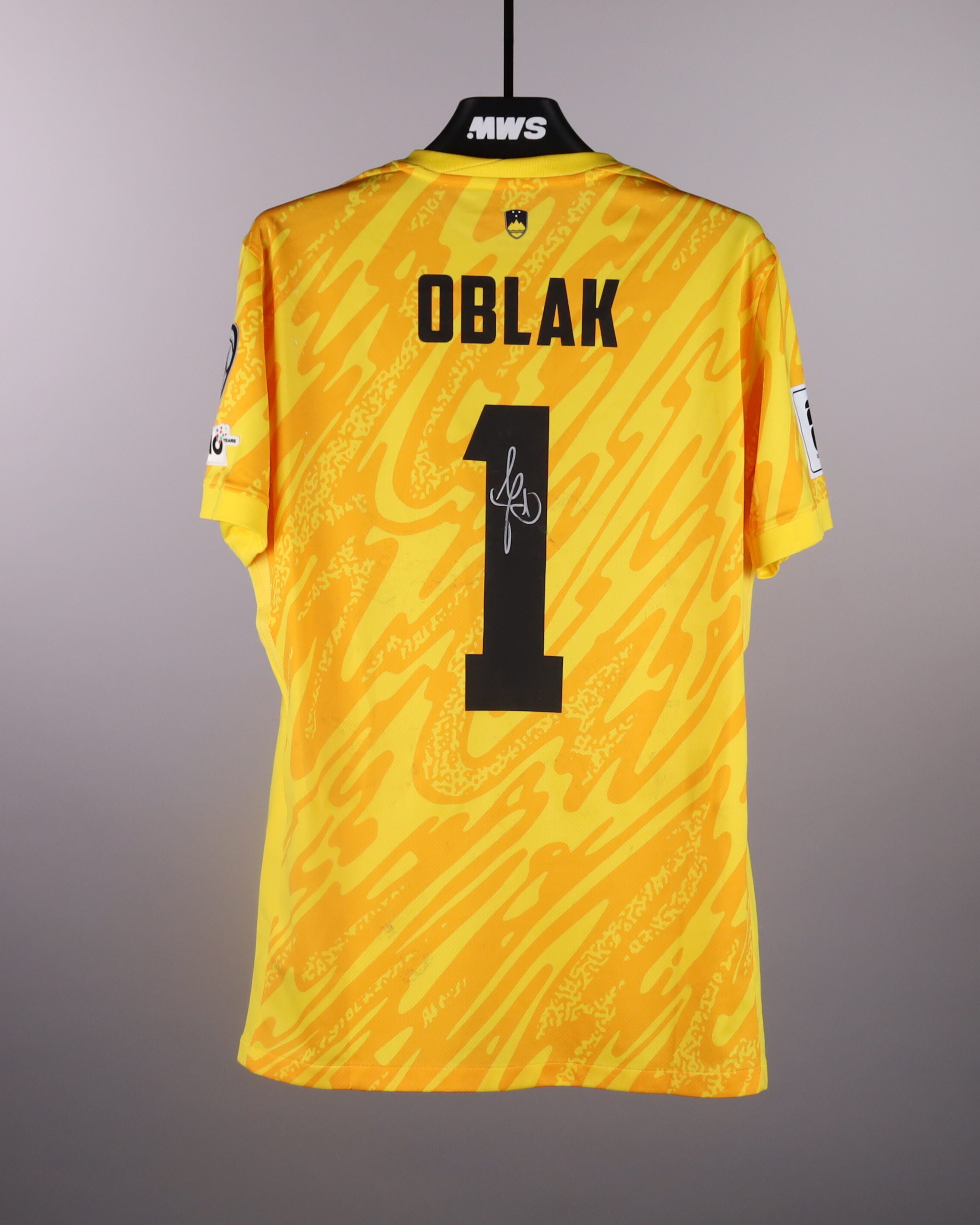 Jan Oblak Slovenia shirt
