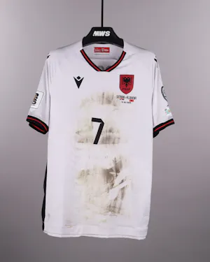 Rey Manaj Albania jersey