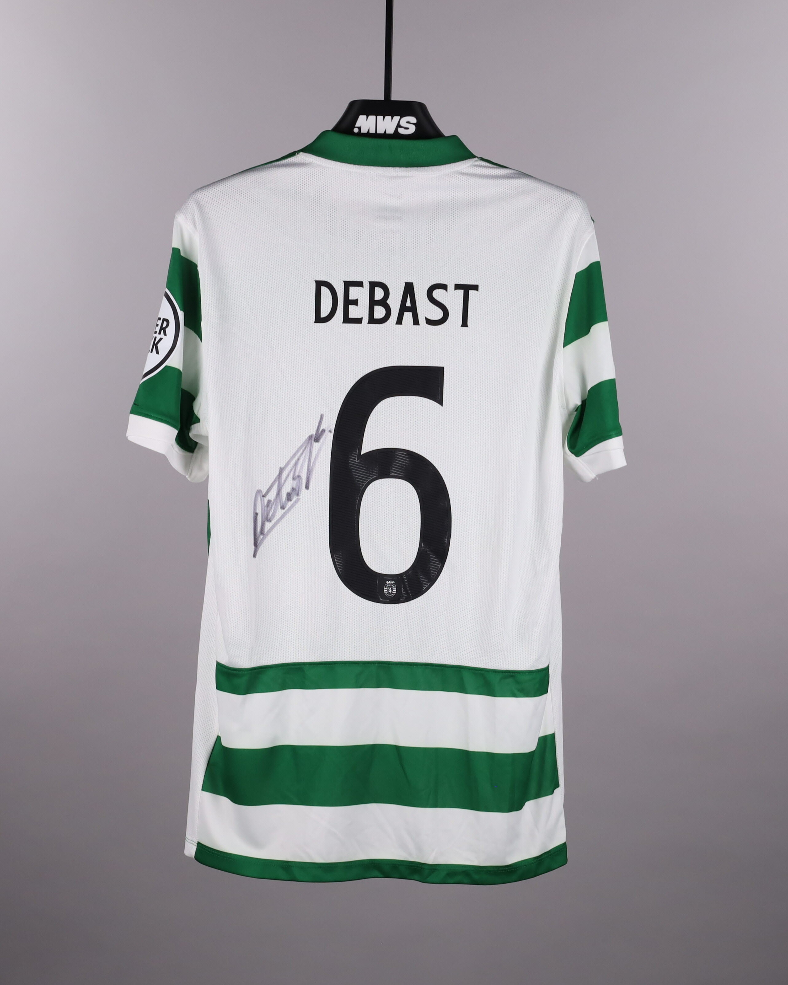 Zeno Debast Sporting CP shirt