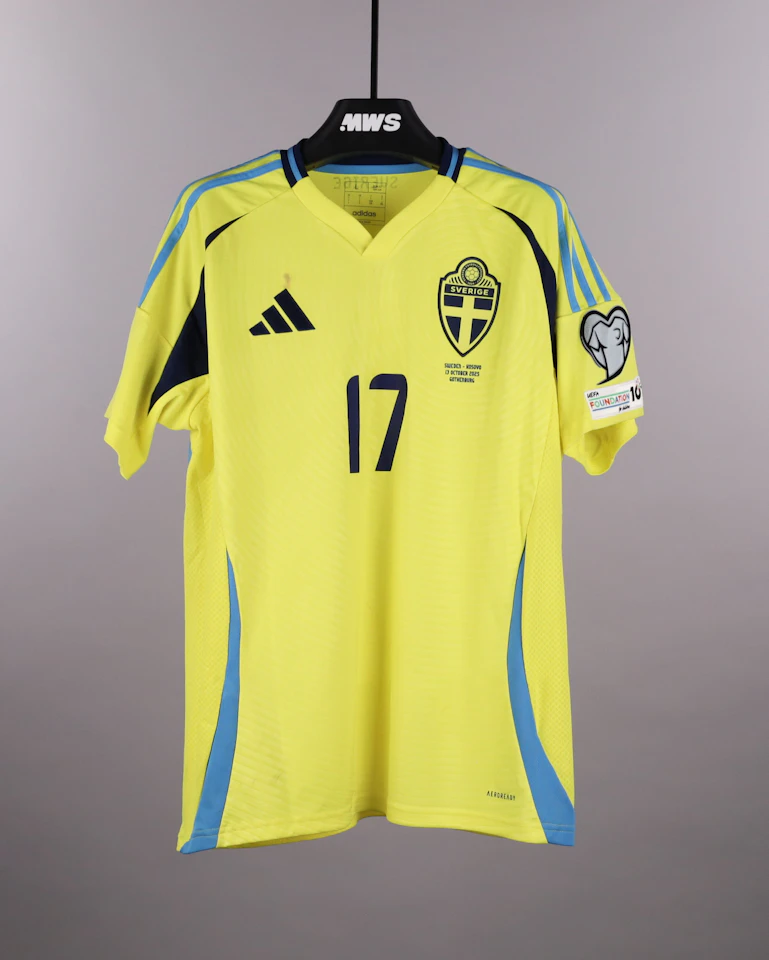 Viktor Gyökeres Sweden shirt