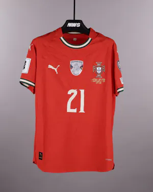 来自Portugal的Rúben Neves球衣