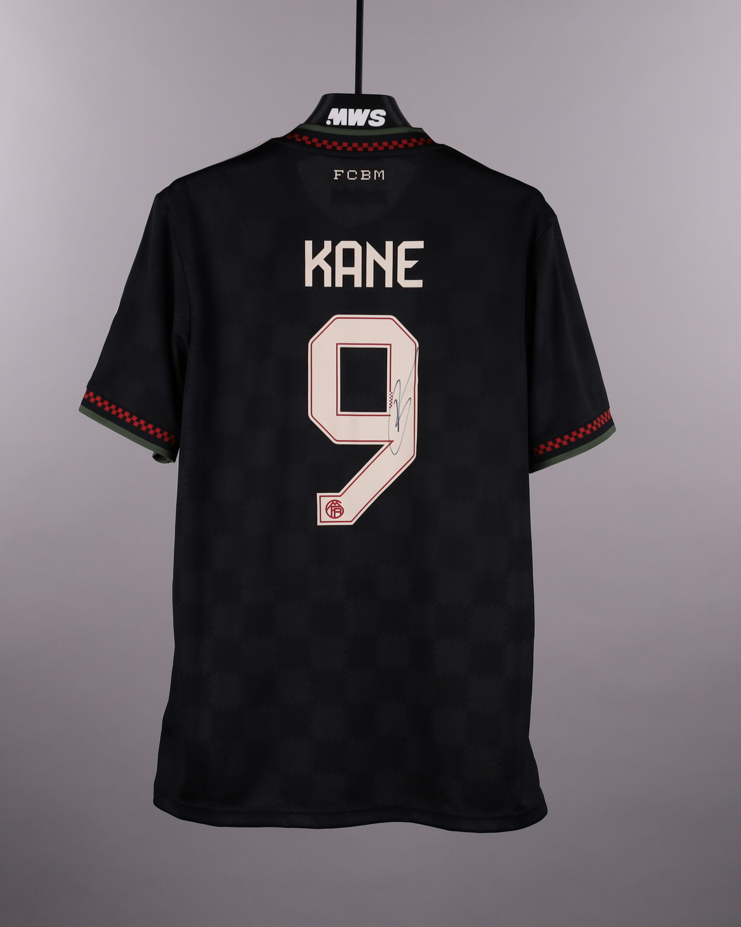 FC Bayern München | Signed 25-26 Third Collection - 3/31/2026