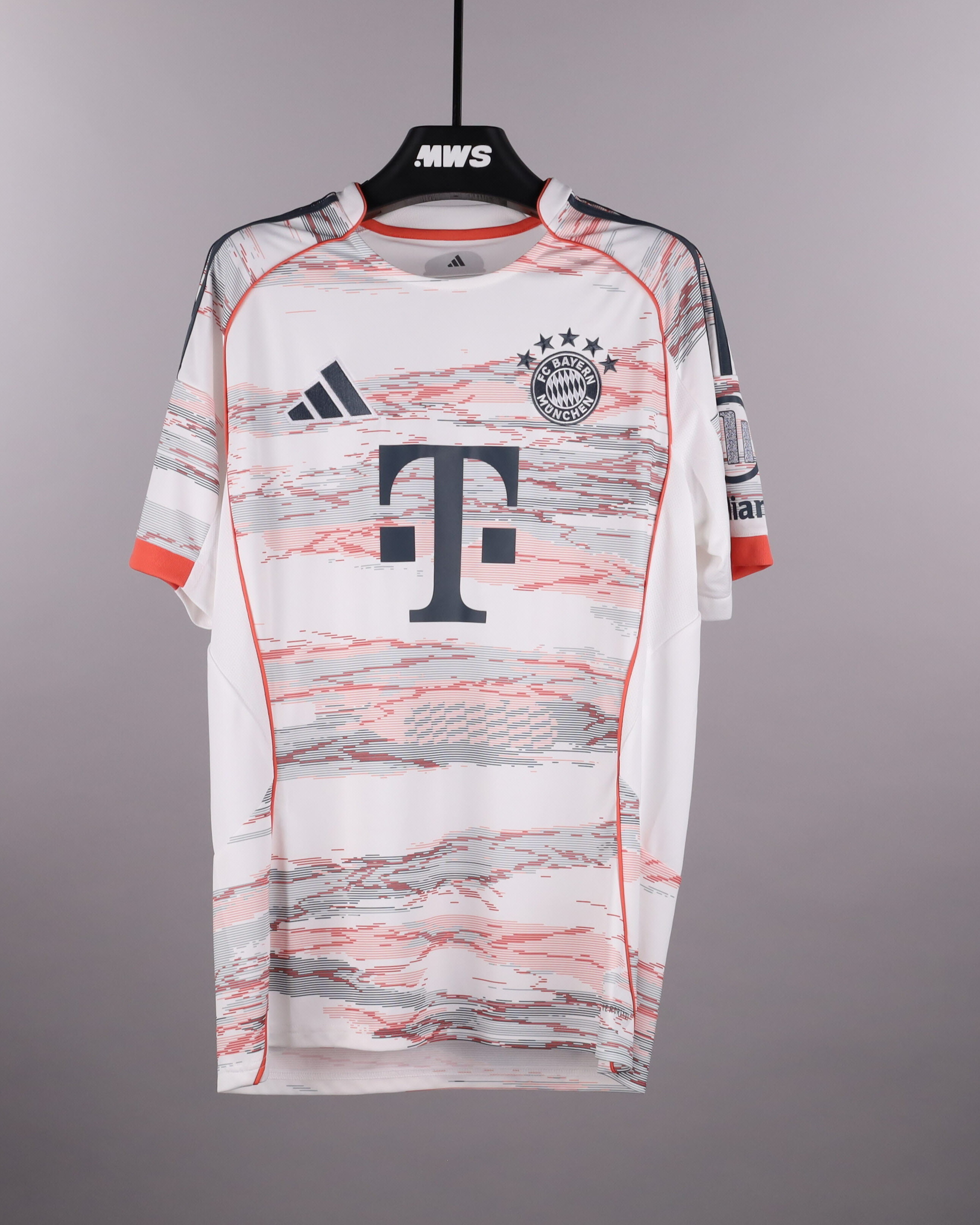 FC Bayern München | Signed 25-26 Away Collection | MatchWornShirt