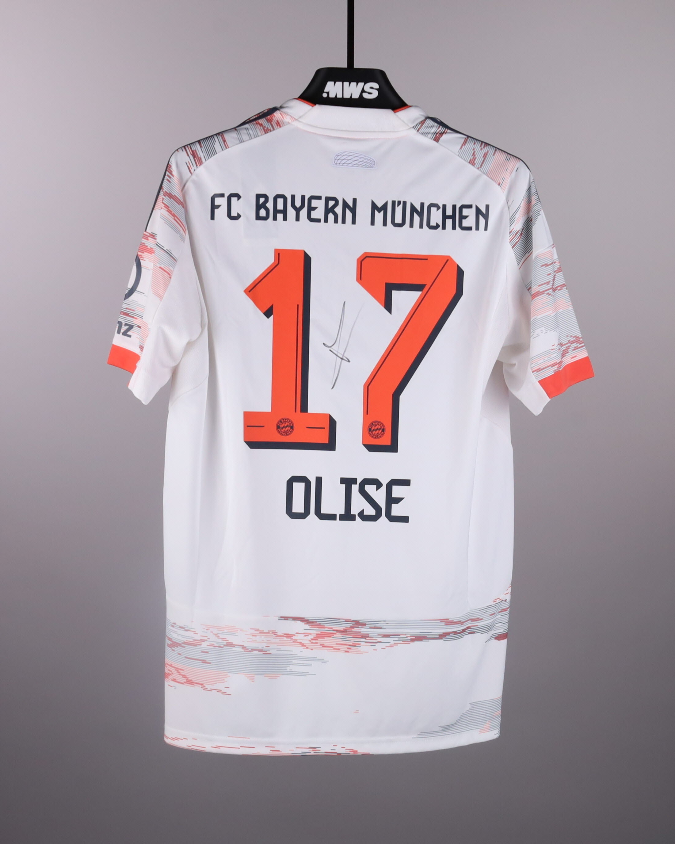 Michael Olise | 25/26 FC Bayern München shirt