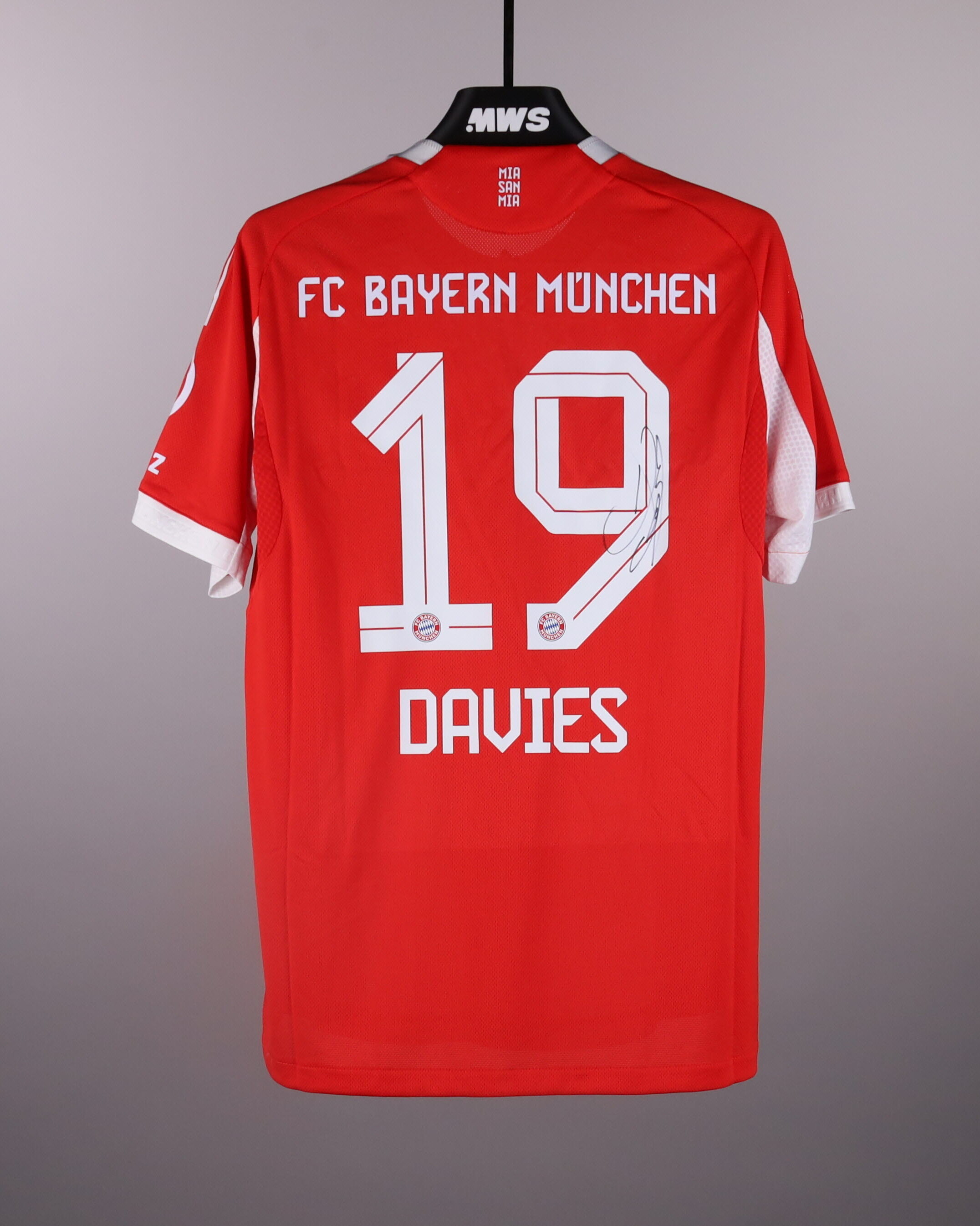 Alphonso Davies | MatchWornShirt