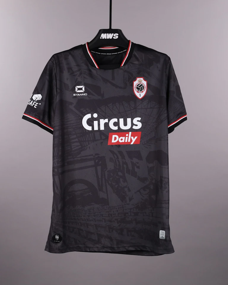 来自Royal Antwerp FC的Youssef Hamdaoui球衣