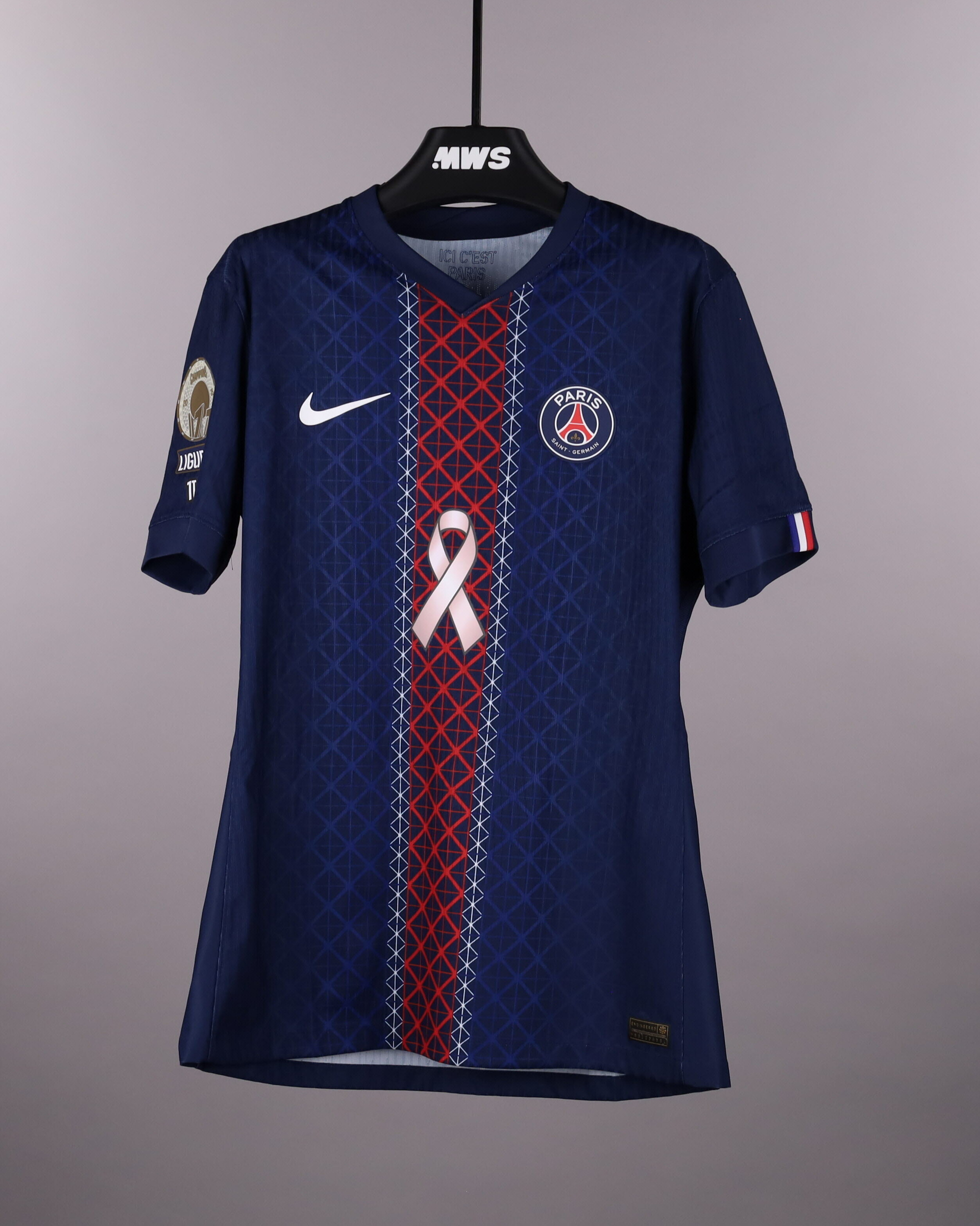 Nuno Mendes Paris Saint-Germain shirt