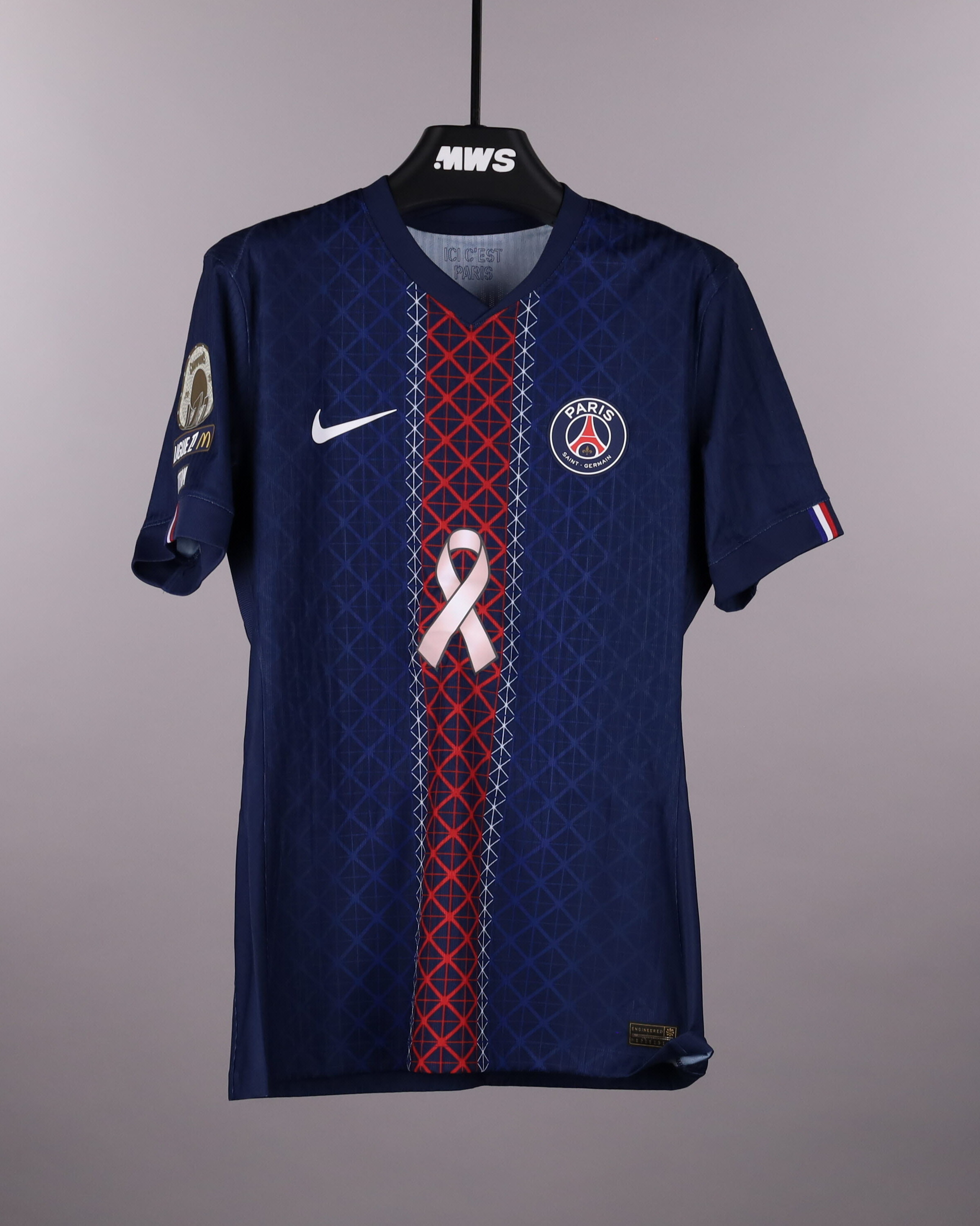 Vitinha Paris Saint-Germain shirt