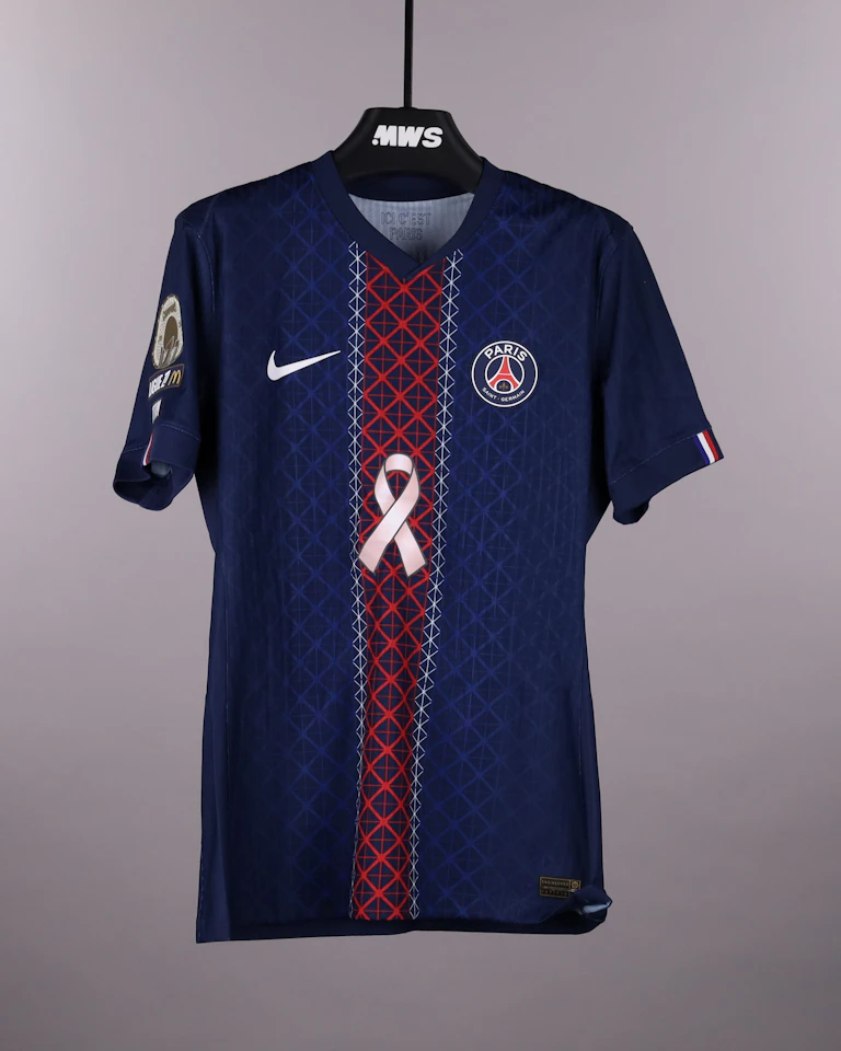 Vitinha Paris Saint-Germain shirt