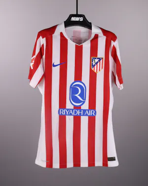 Robin Le Normand Atlético de Madrid shirt