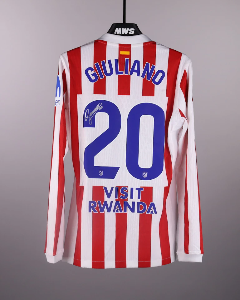 来自Atlético de Madrid的Giuliano Simeone球衣