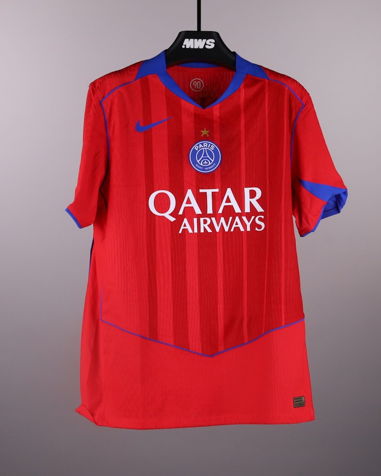 Achraf Hakimi Paris Saint-Germain jersey