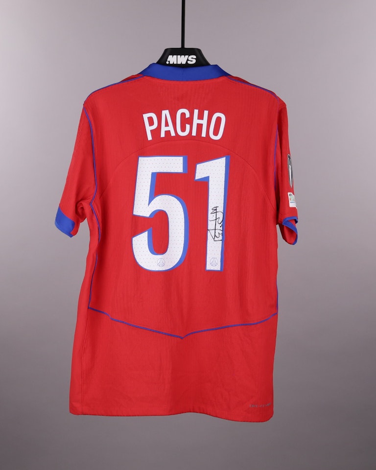 Willian Pacho Paris Saint-Germain jersey
