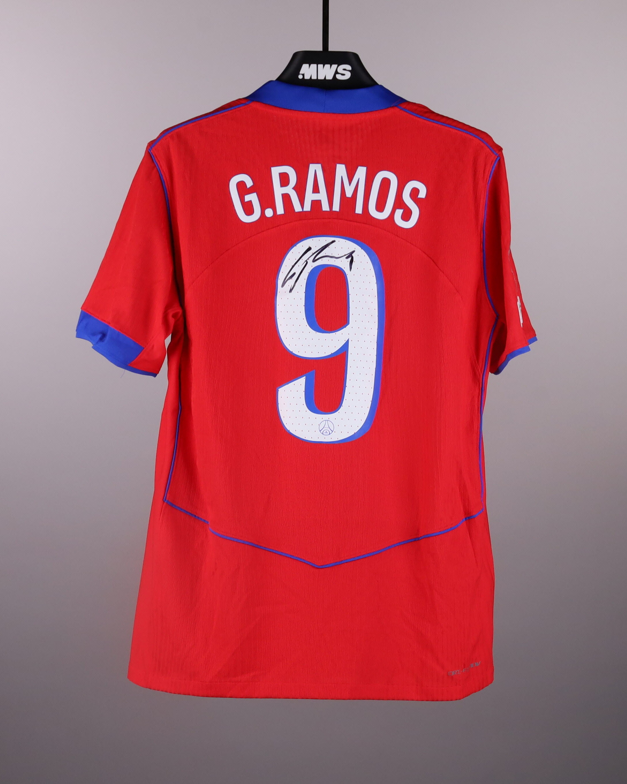Gonçalo Ramos Paris Saint-Germain のシャツ