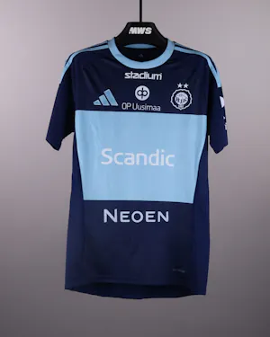 HJK W-Trikot von Nora Heroum