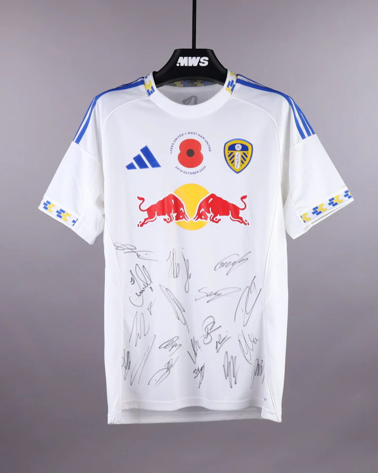 Squad Signed Shirt | Leeds United | Leeds United