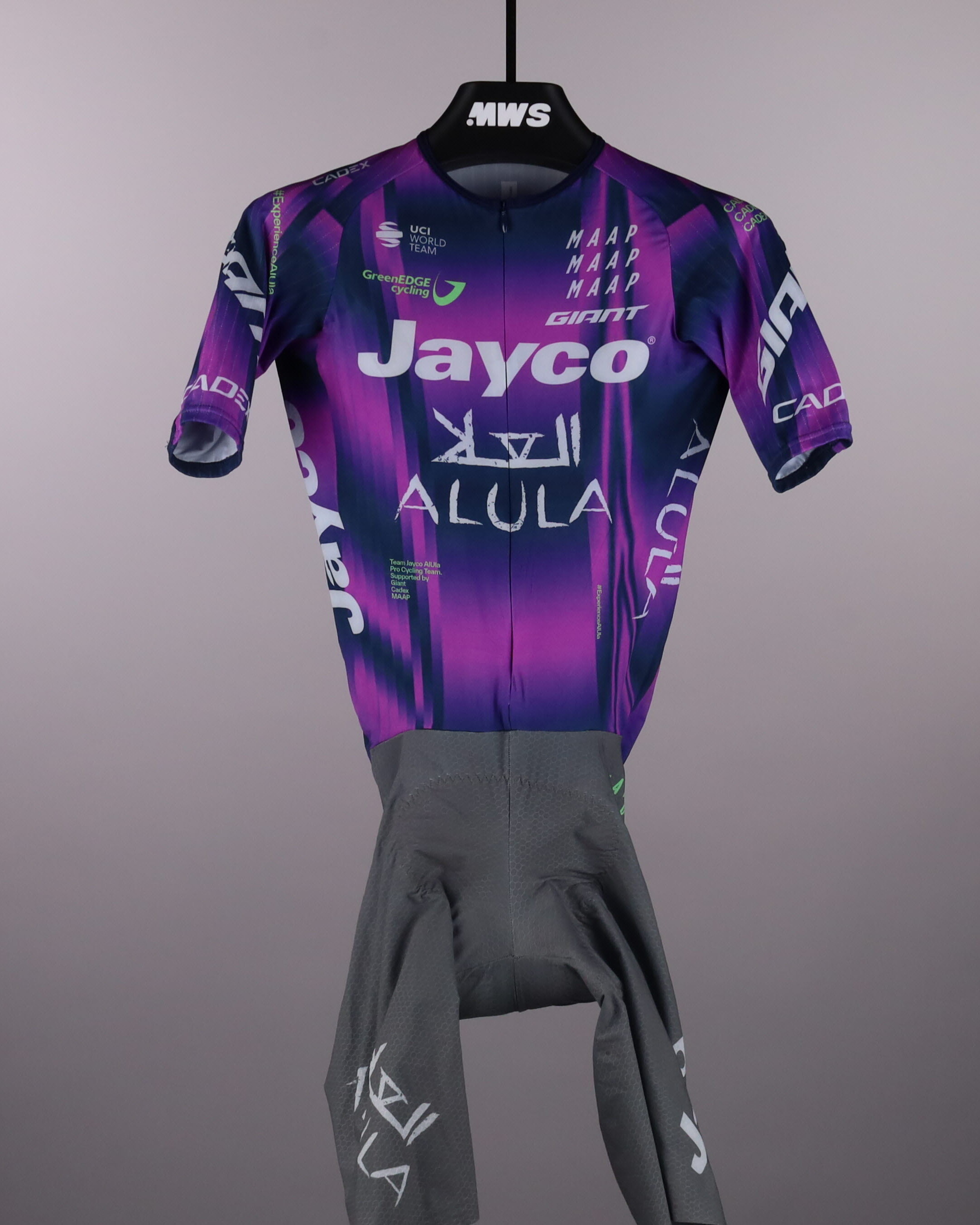 Team Jayco AlUla | MatchWornShirt