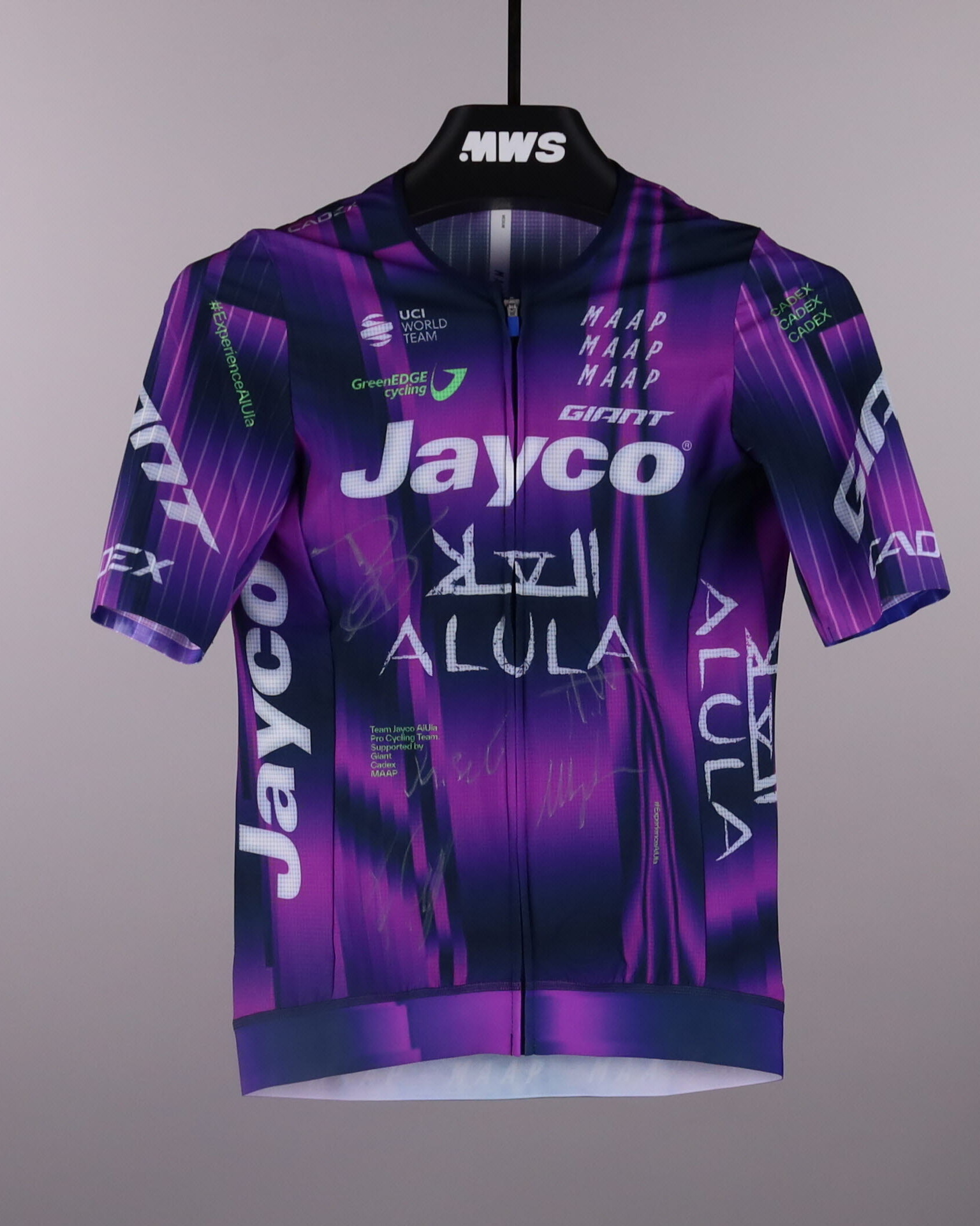 Team Jayco AlUla | MatchWornShirt