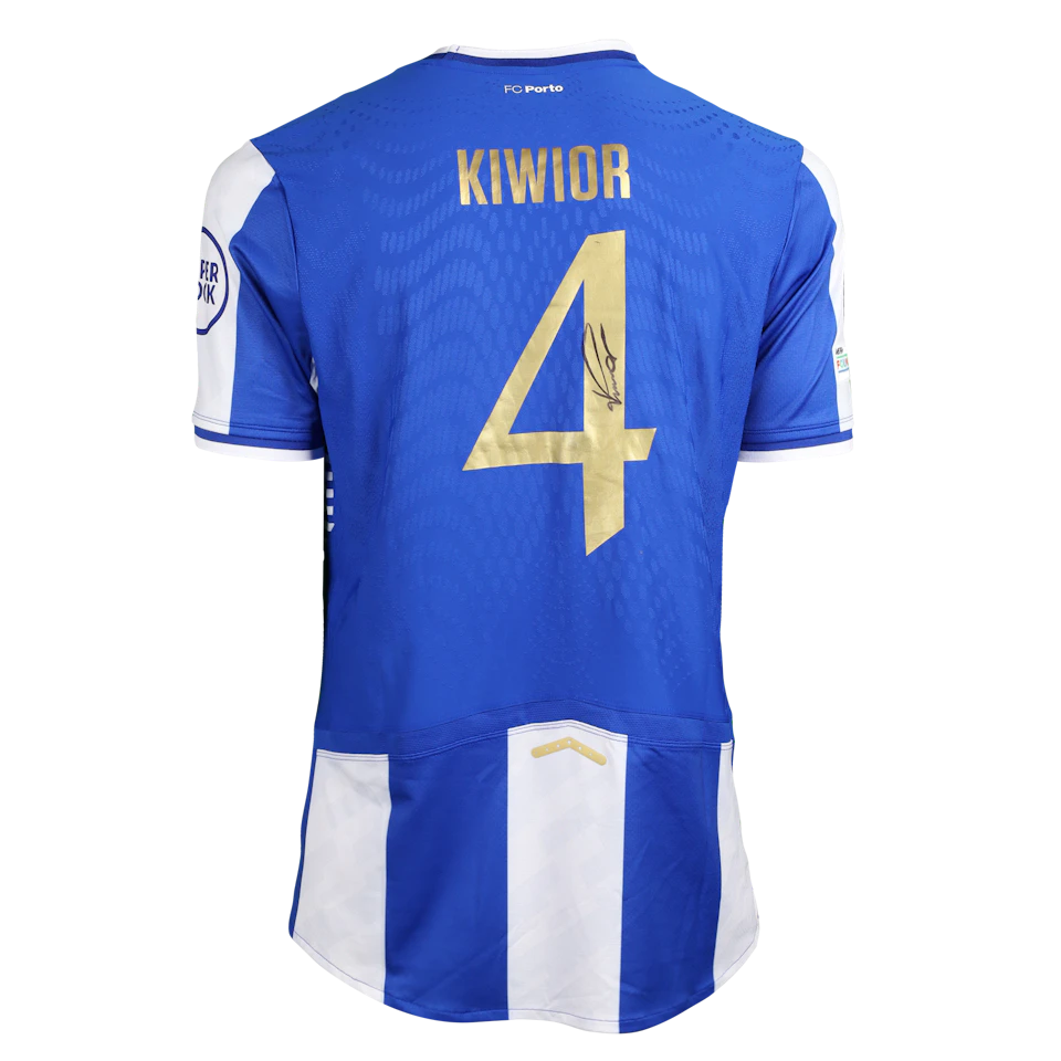 Jakub Kiwior FC Porto camisa.