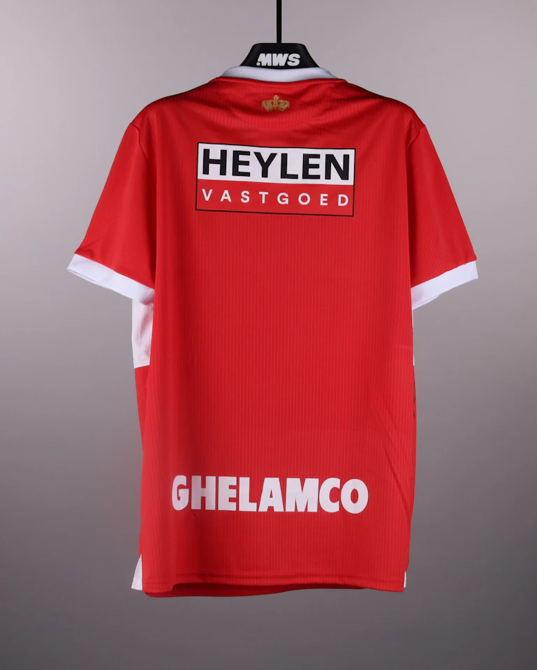 Squad Signed Shirt - 6