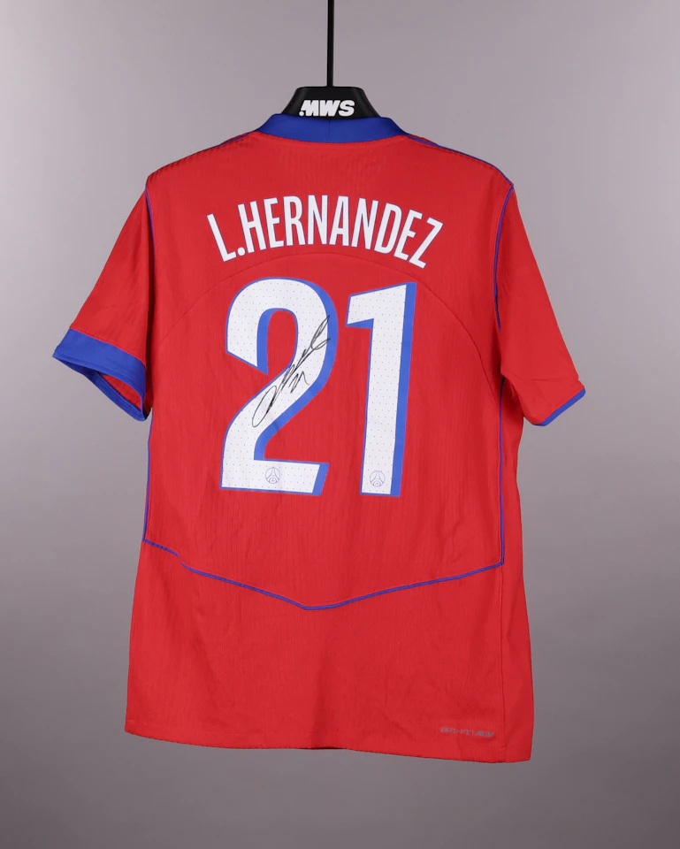 Lucas Hernández Paris Saint-Germain shirt