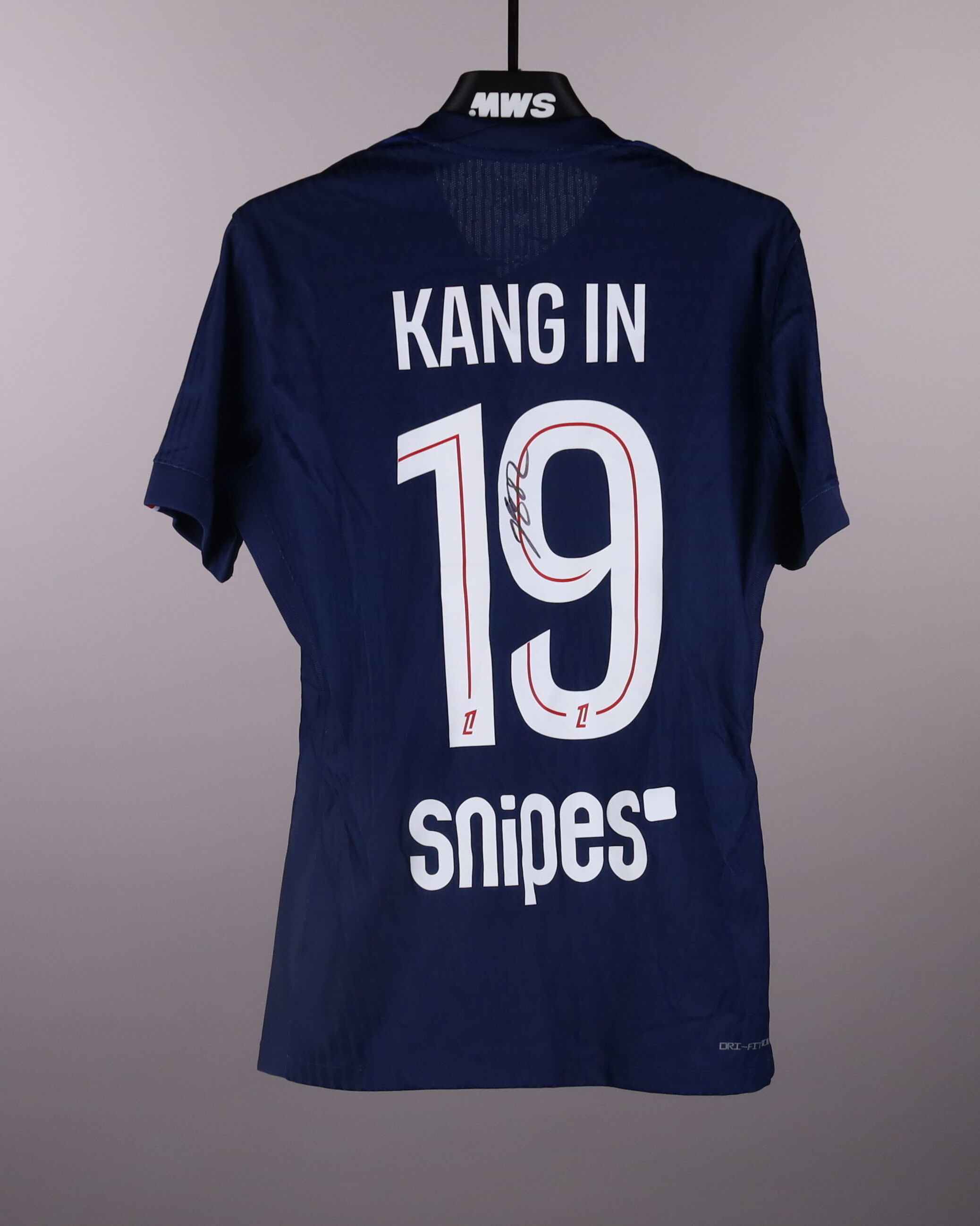 Kang-In Lee 이강인 Paris Saint-Germain shirt