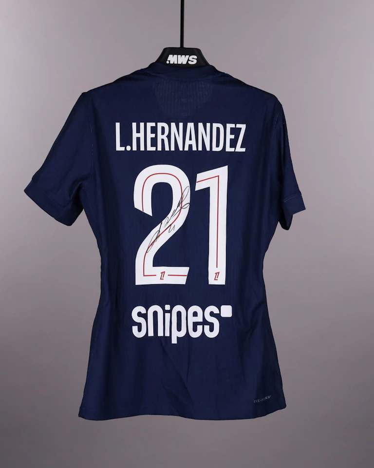 Lucas Hernández Paris Saint-Germain shirt