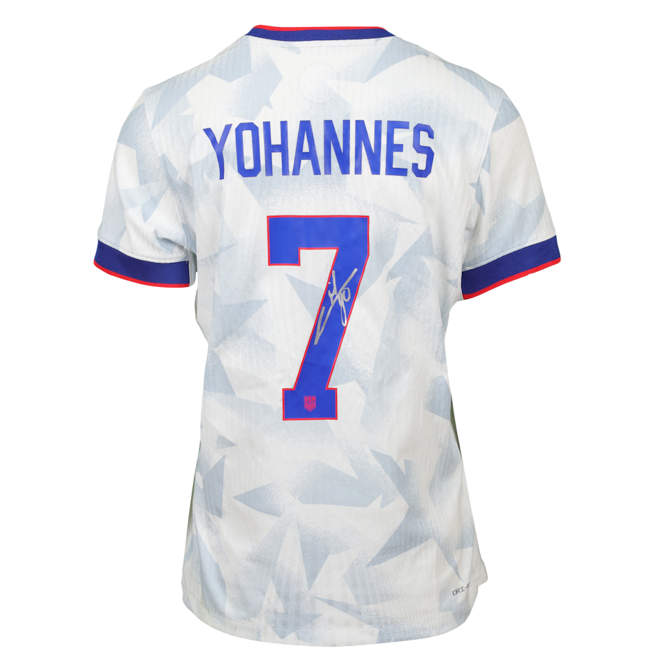 Lily Yohannes United States W shirt
