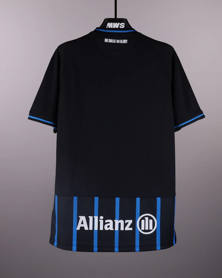 Squad Signed Shirt - 5