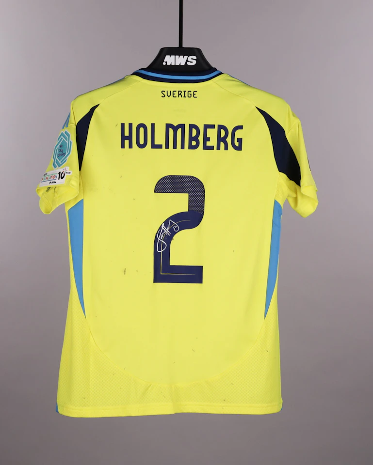 来自Sweden W的Smilla Holmberg球衣