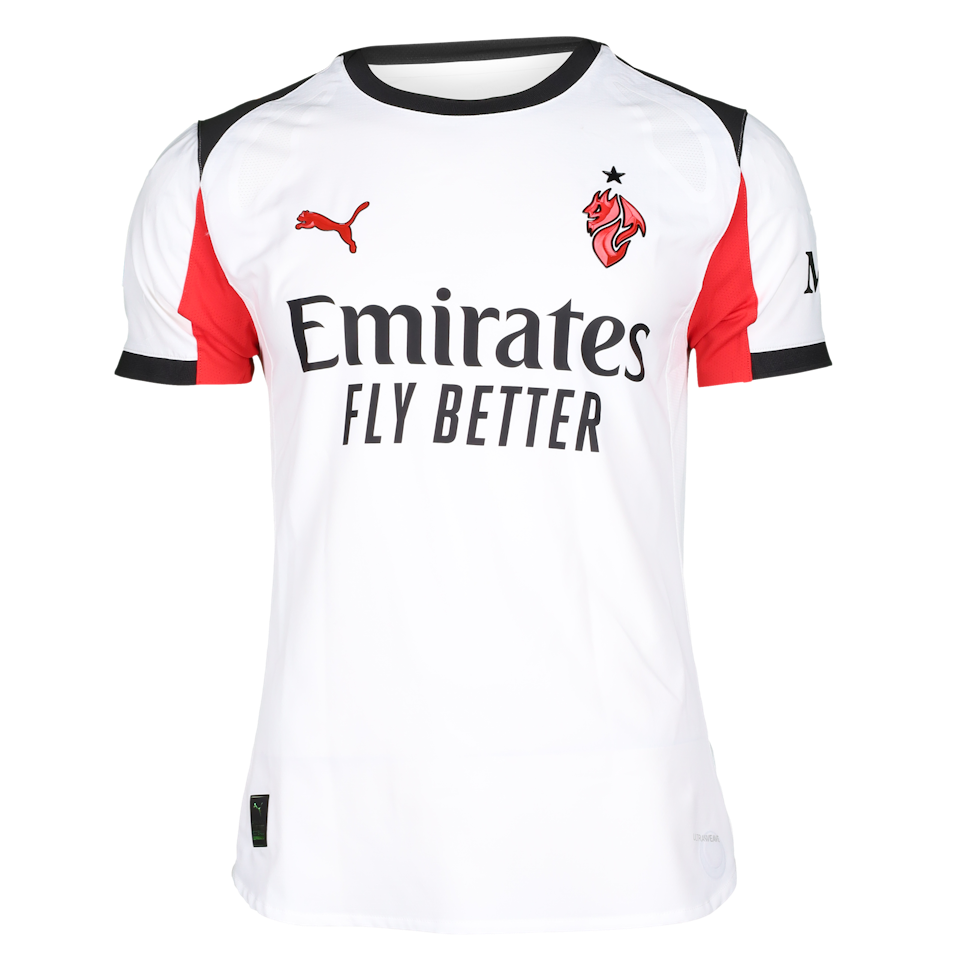 Luka Modrić AC Milan shirt