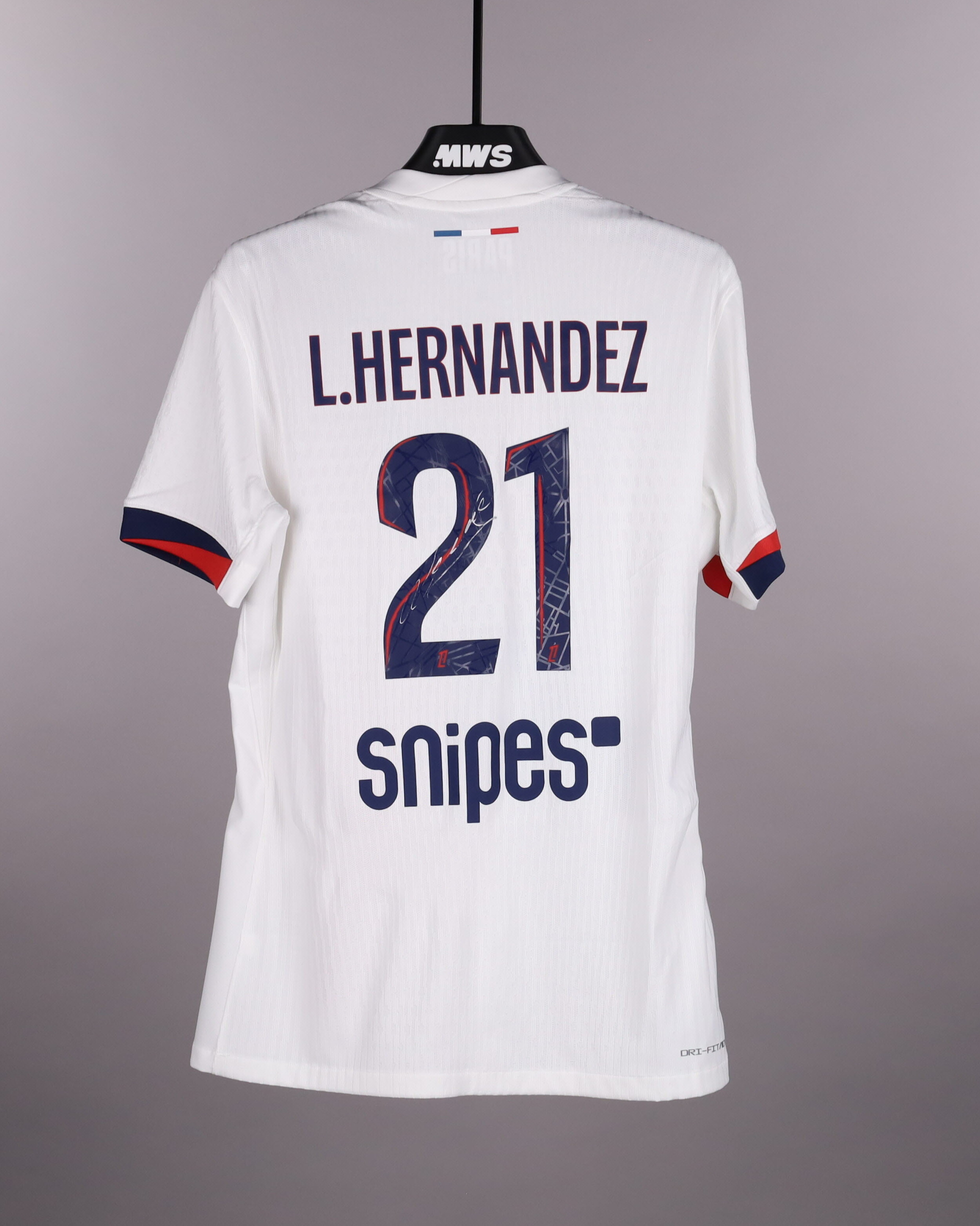 Lucas Hernández Paris Saint-Germain shirt
