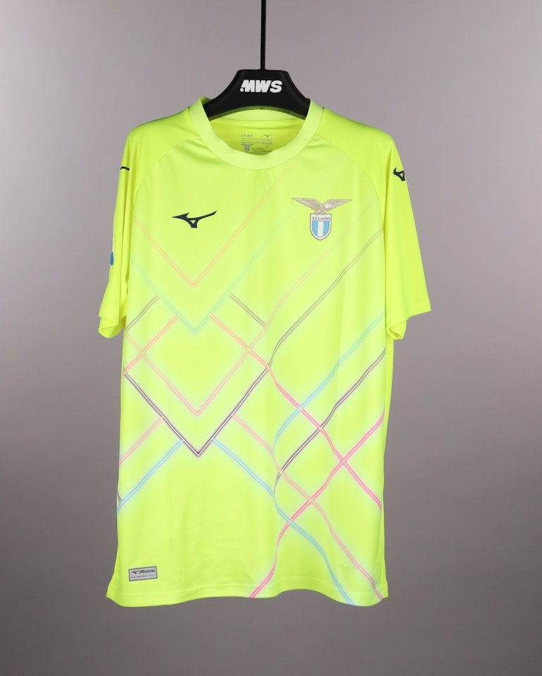 来自SS Lazio的Ivan Provedel球衣