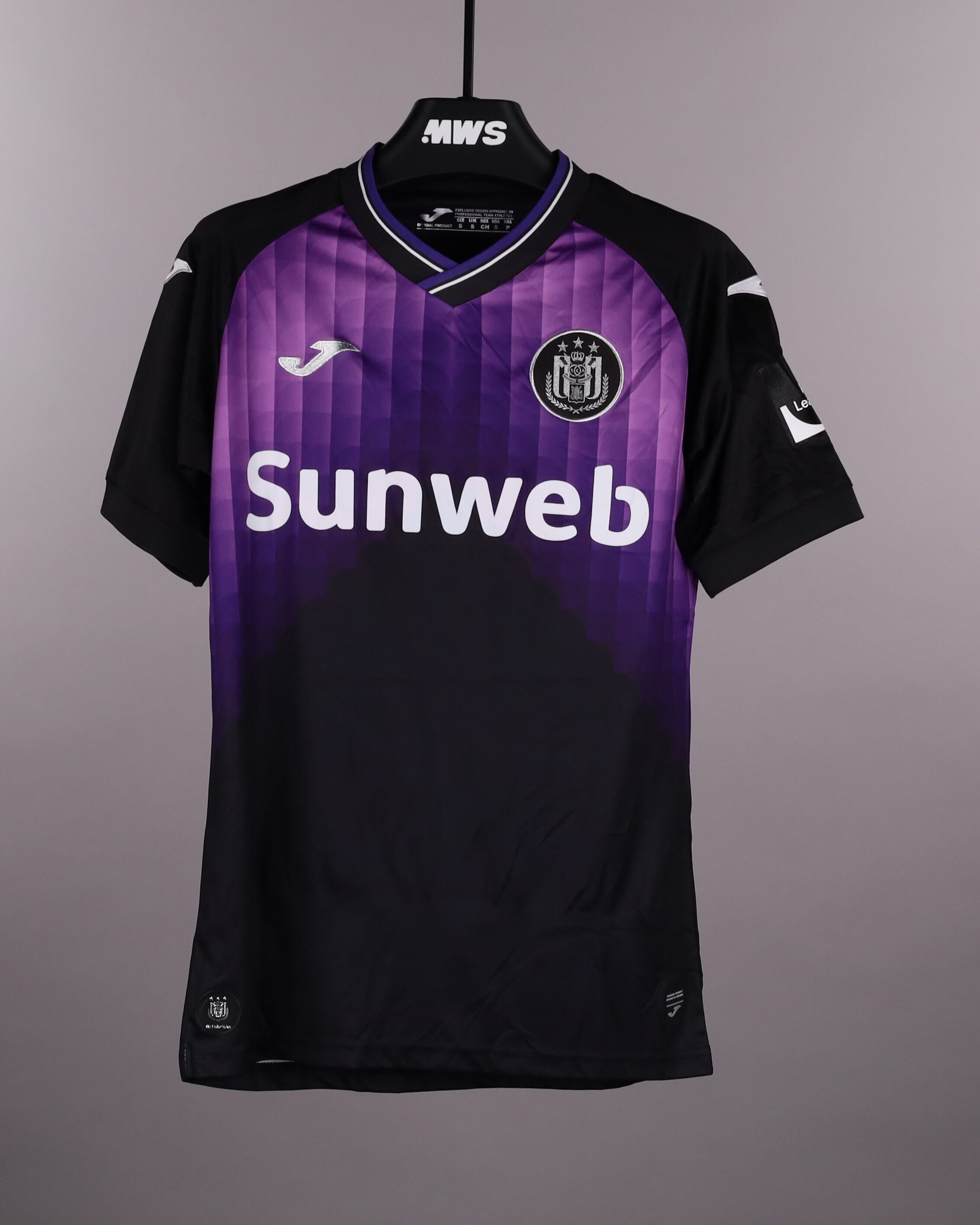 Yari Verschaeren RSC Anderlecht shirt