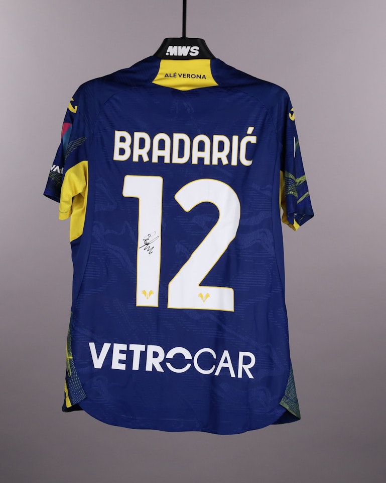 Domagoj Bradarić Hellas Verona FC shirt