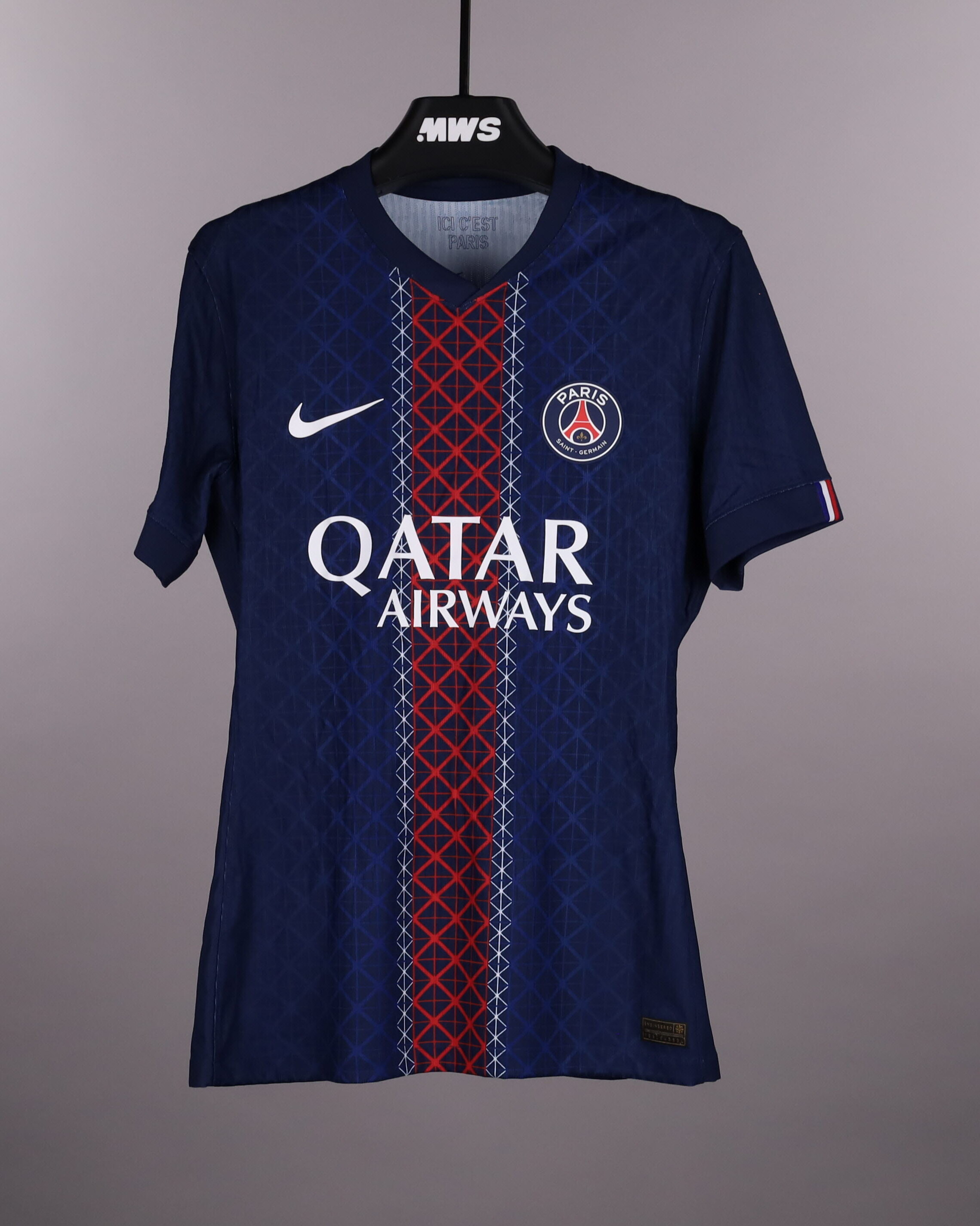 Kang-In Lee 이강인 Paris Saint-Germain shirt