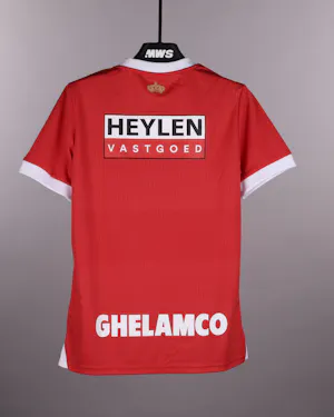 Squad Signed Shirt - 4