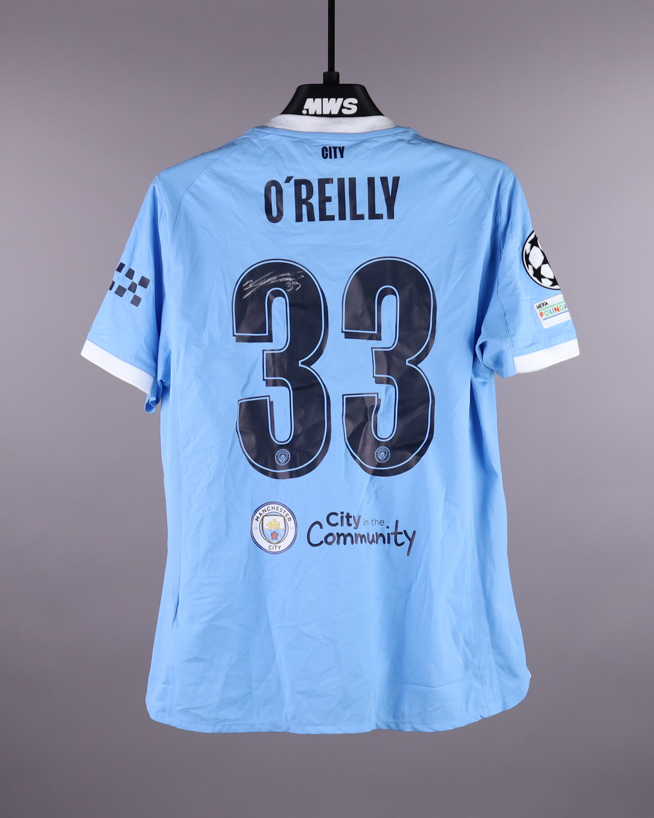 Nico O'Reilly Manchester City shirt
