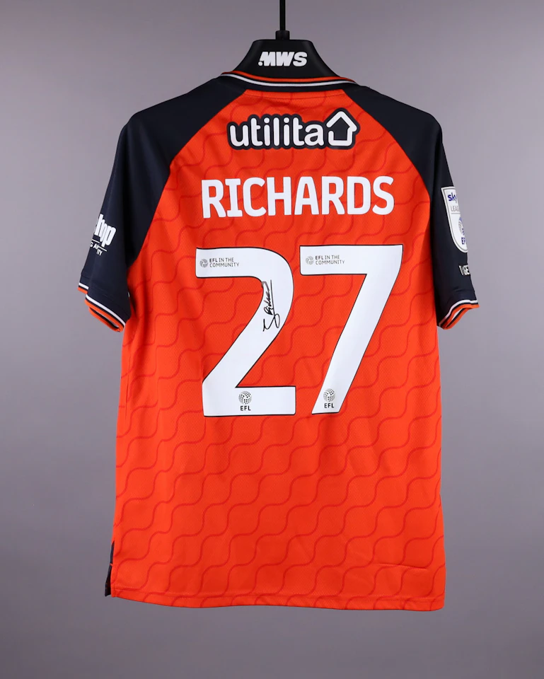来自Luton Town的Jake Richards球衣