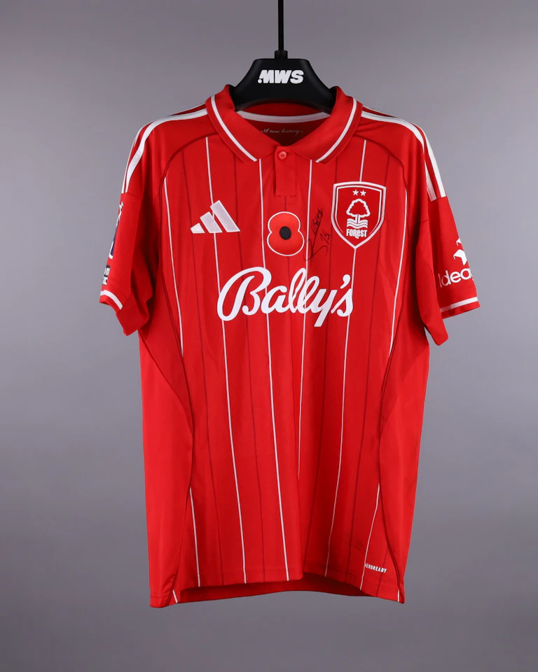 Igor Jesus Nottingham Forest jersey