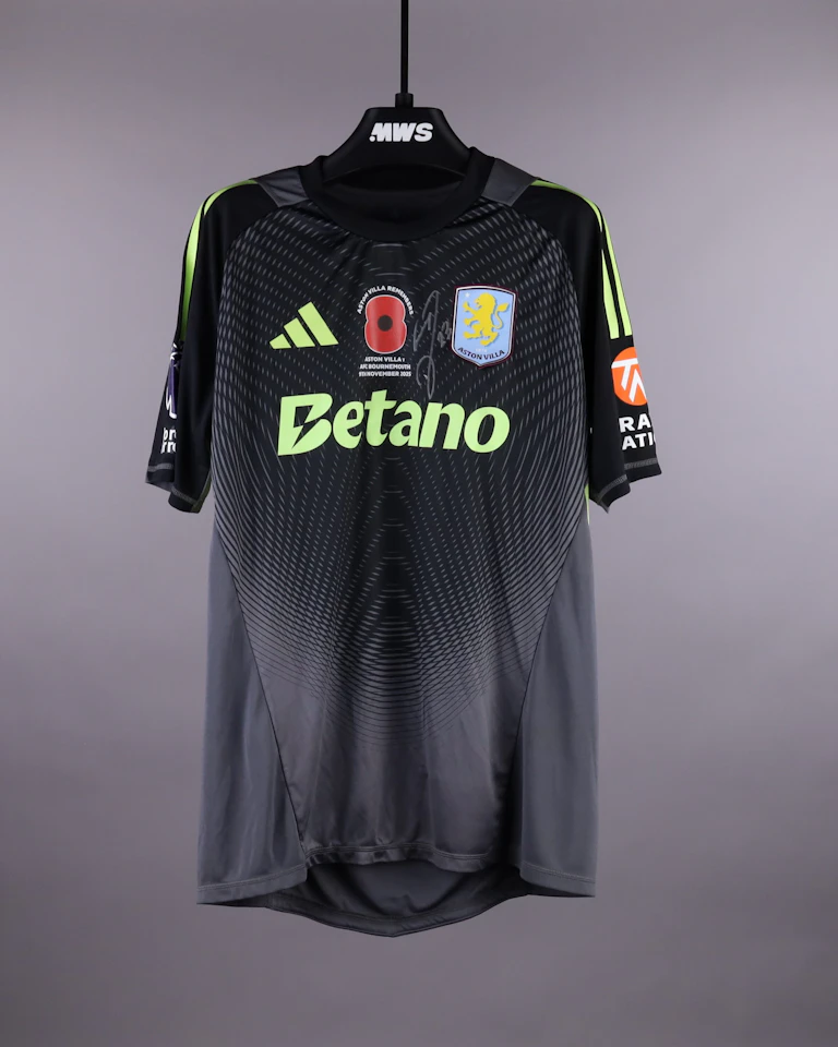 Aston Villa 팀의 Damián Emiliano Martínez 셔츠