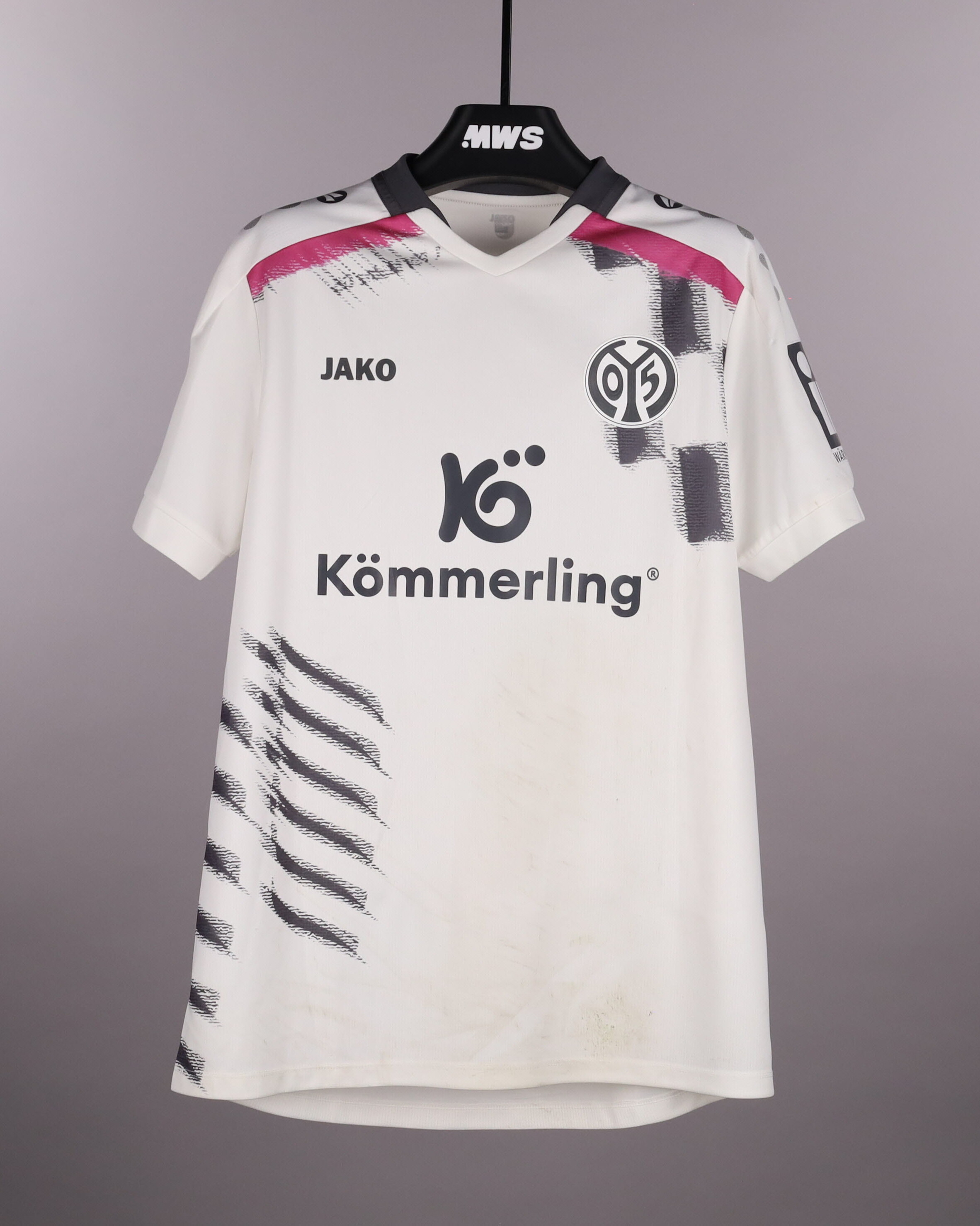 Kaishu Sano 佐野海舟 | Eintracht Frankfurt - Mainz 05 | MatchWornShirt