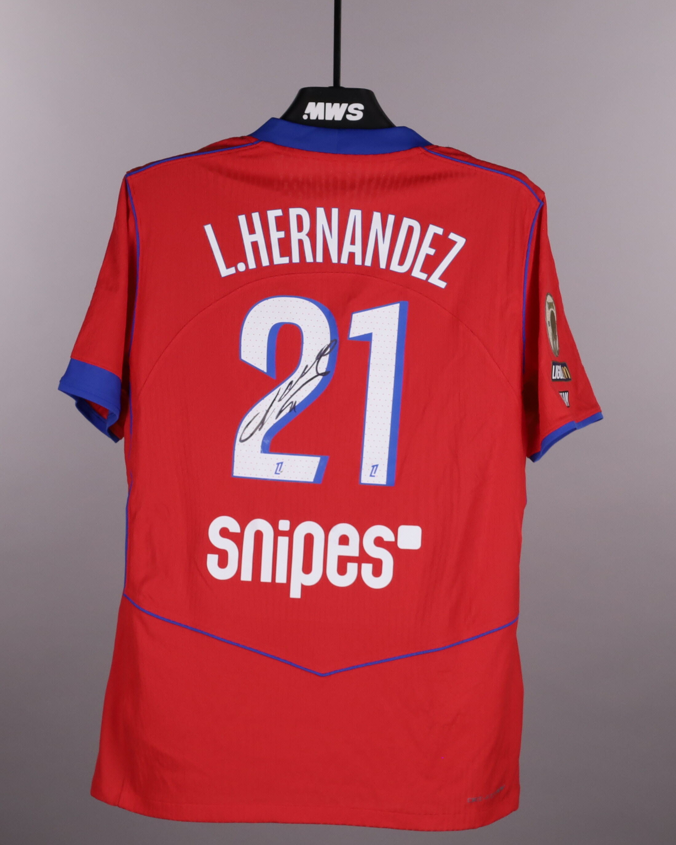 Lucas Hernández Paris Saint-Germain shirt