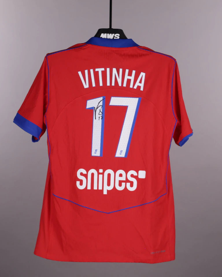 Vitinha Paris Saint-Germain shirt