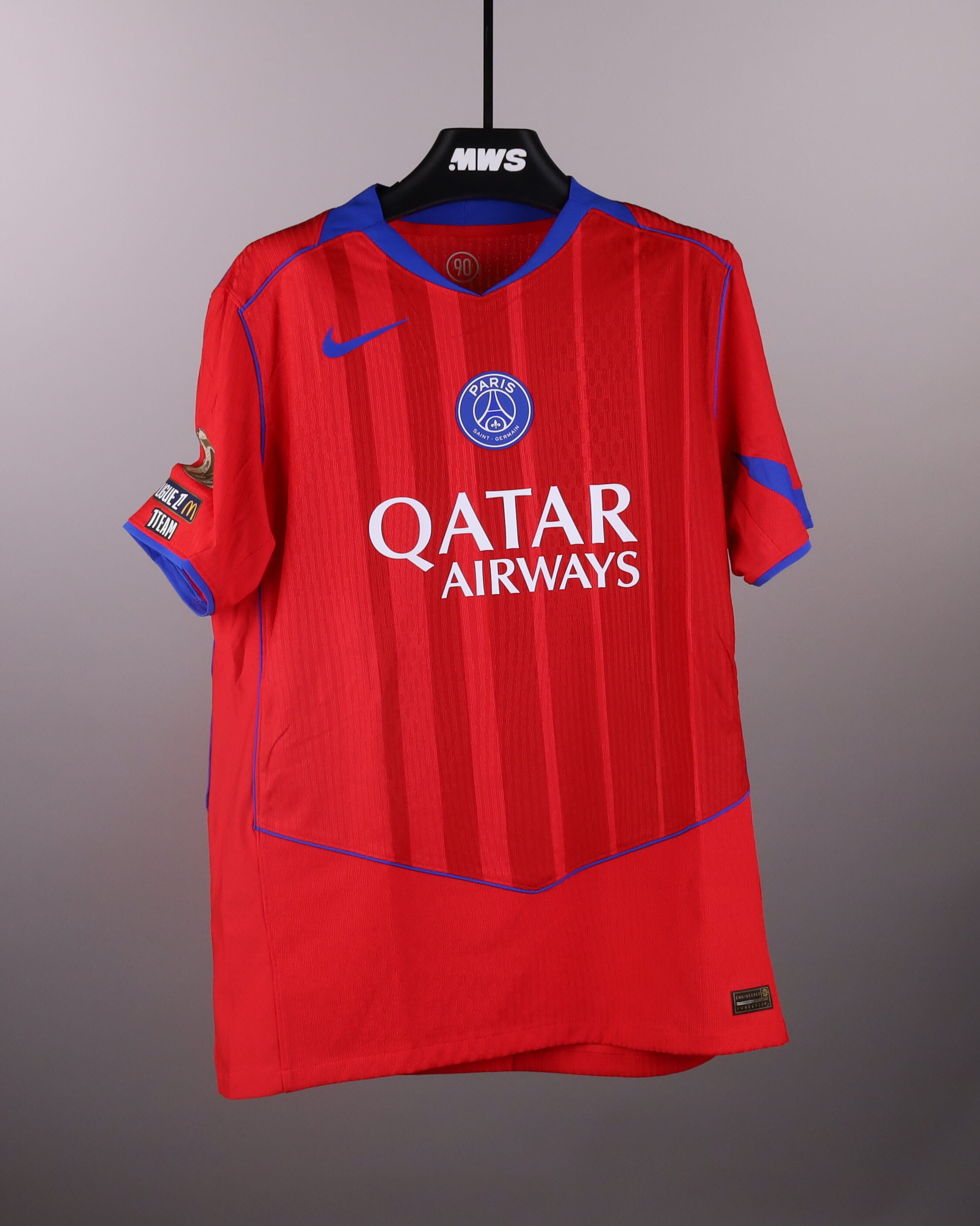 João Neves Paris Saint-Germain のシャツ