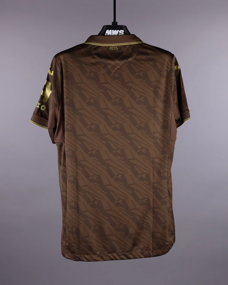 Squad Signed Shirt | Brentford