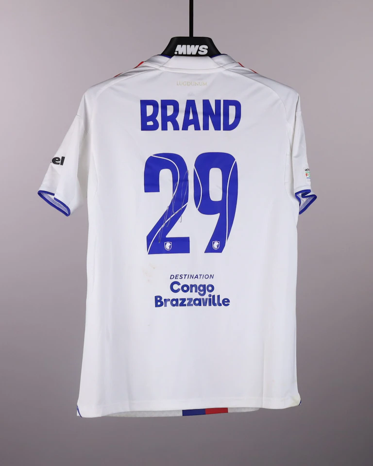 Jule Brand OL Lyonnes forması