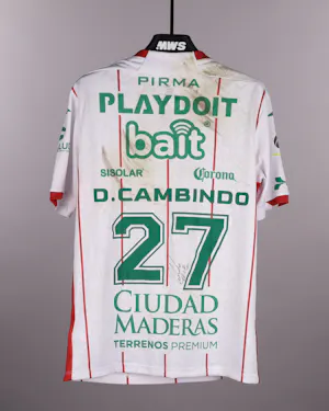 来自Necaxa的Diber Cambindo Abonia球衣